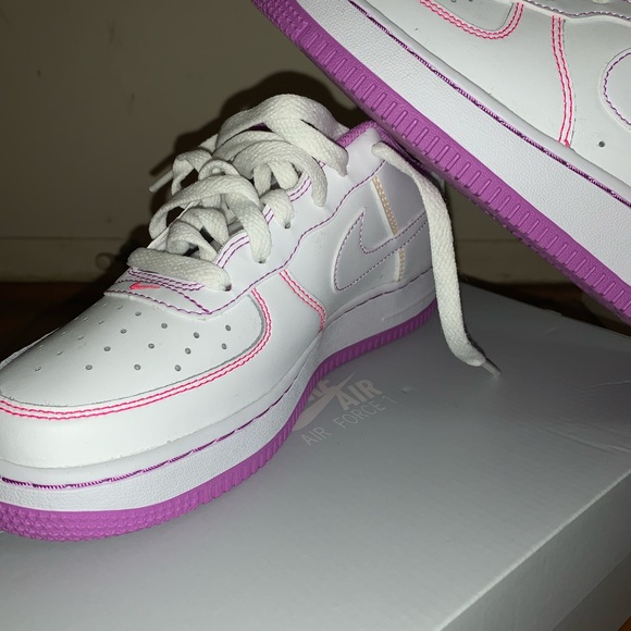 Air Force 1(GS) - Picture 3 of 4